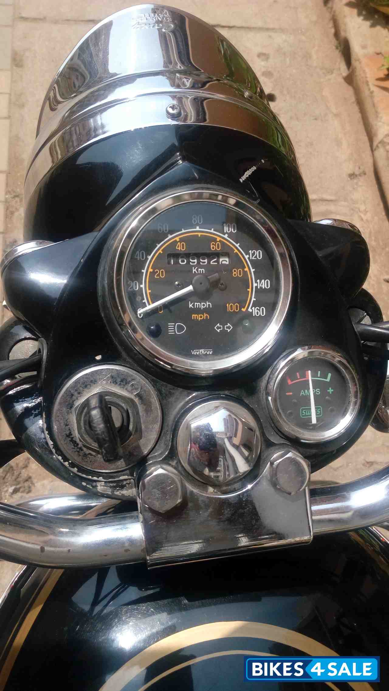 Black Royal Enfield Bullet Standard 350
