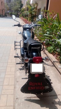 Black Royal Enfield Bullet Standard 350