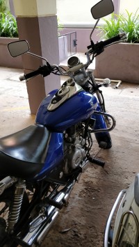 Bajaj Avenger 220 DTS-i