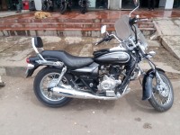 Black Bajaj Avenger Cruise 220