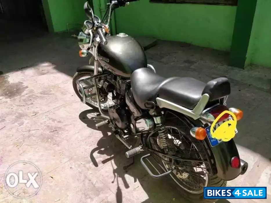 Lightning Royal Enfield Thunderbird 350