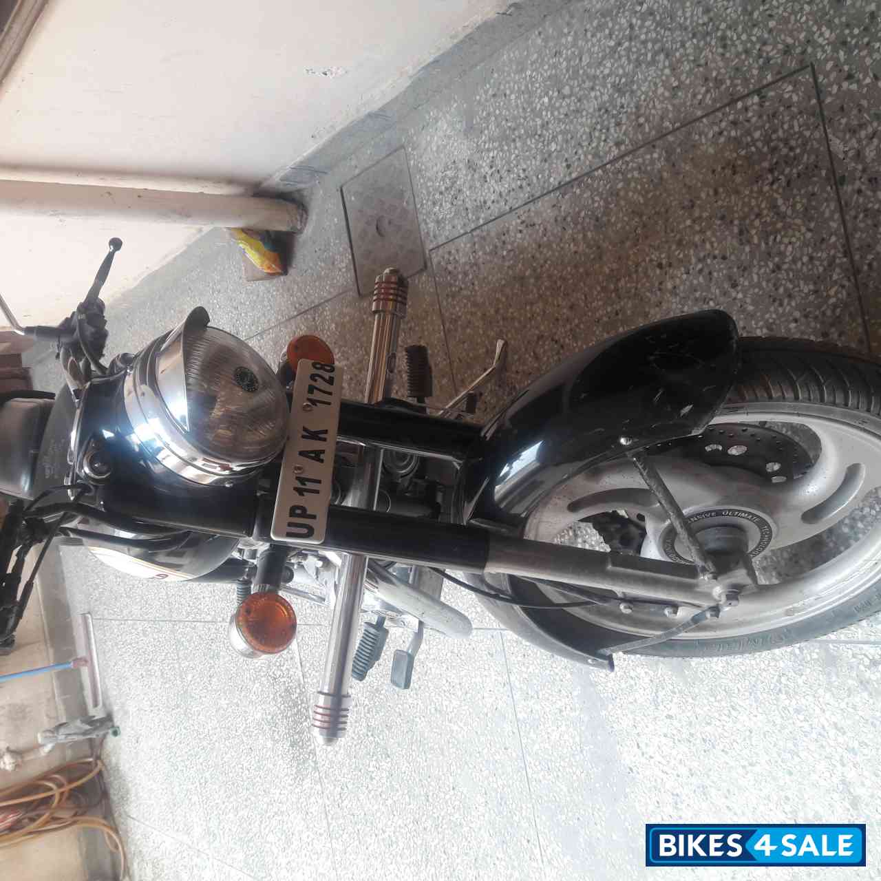 Black Royal Enfield Classic 350 Black Royal Enfield Classic 350