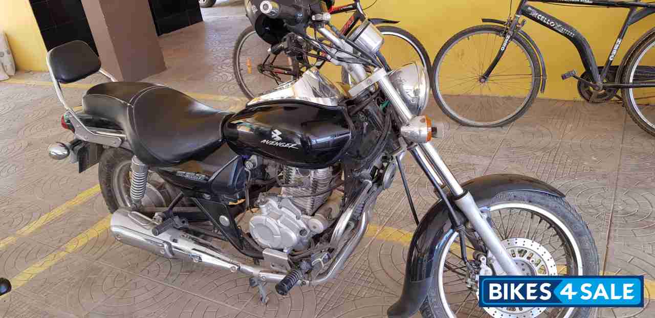 Bajaj Avenger 220 DTS-i Bajaj Avenger 220 DTS-i