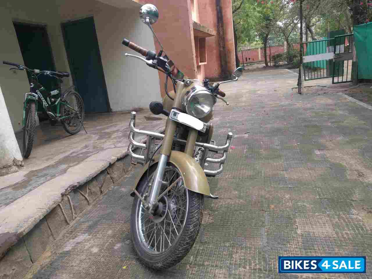 Royal Enfield Classic Desert Storm Royal Enfield Classic Desert Storm