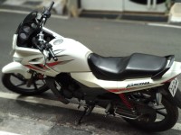 White Hero Karizma R