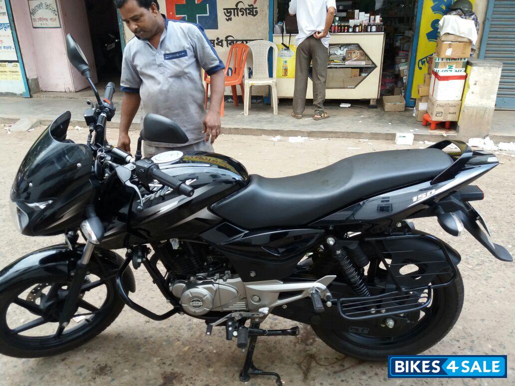 Black Bajaj Pulsar 150 DTSi