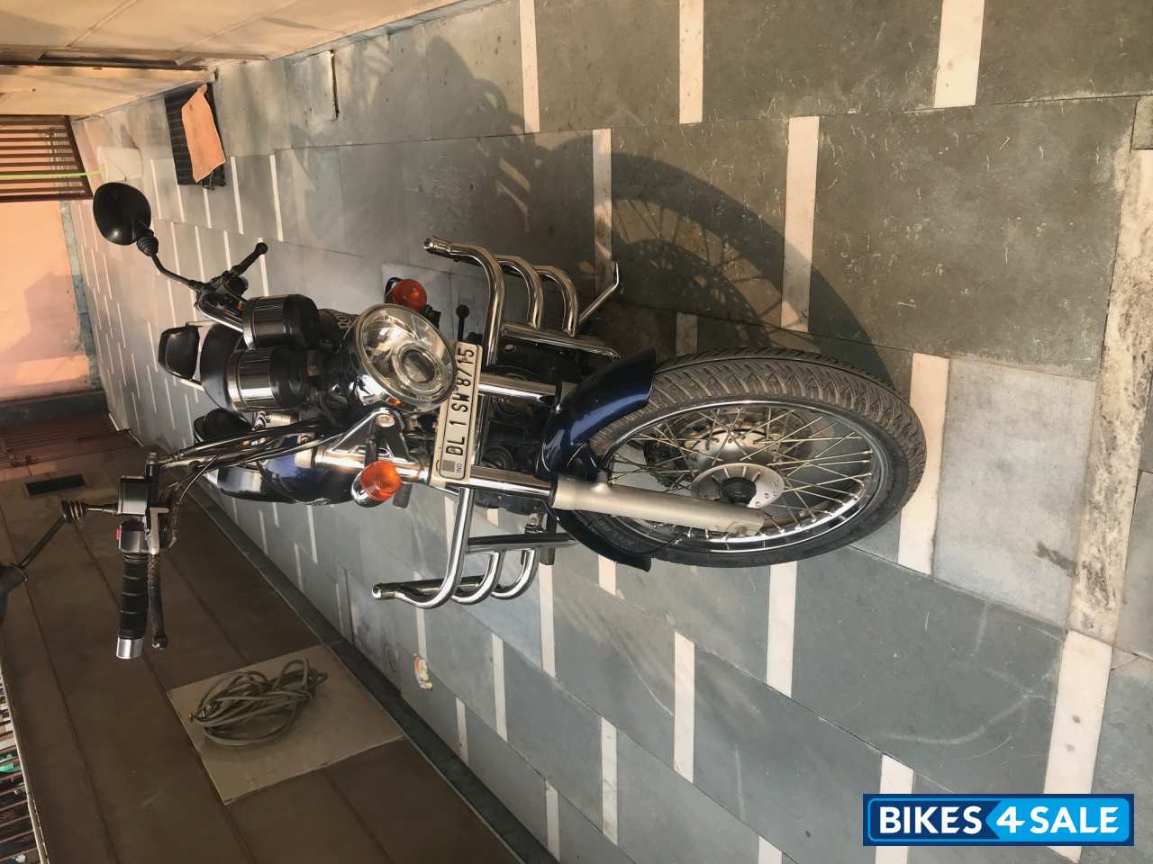 Blue Royal Enfield Thunderbird TwinSpark 350 Blue Royal Enfield Thunderbird TwinSpark 350