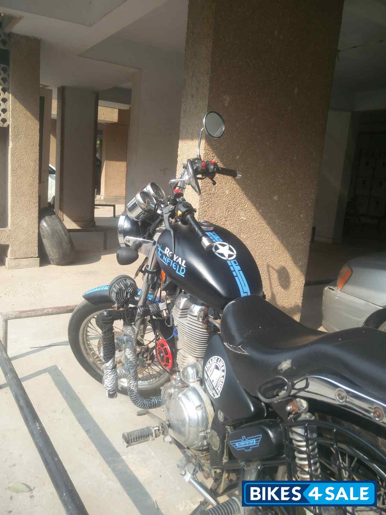 Royal Enfield Thunderbird TwinSpark 350 Royal Enfield Thunderbird TwinSpark 350