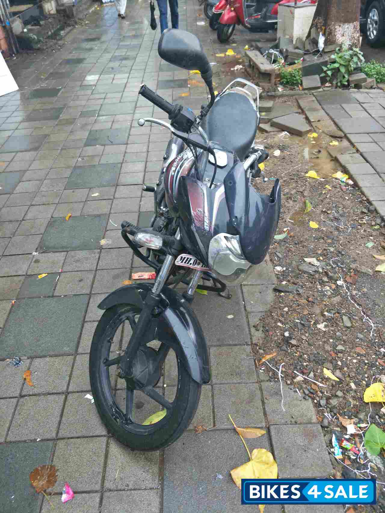 Bajaj Discover 100 DTS-Si