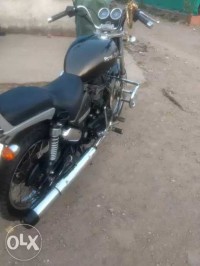 Lightening Royal Enfield Thunderbird TwinSpark 350