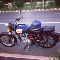 Black Royal Enfield Classic 350
