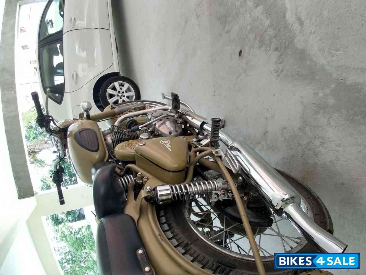 Desert Brown Royal Enfield Classic Desert Storm