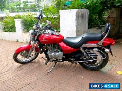 Bajaj Avenger 220 DTS-i
