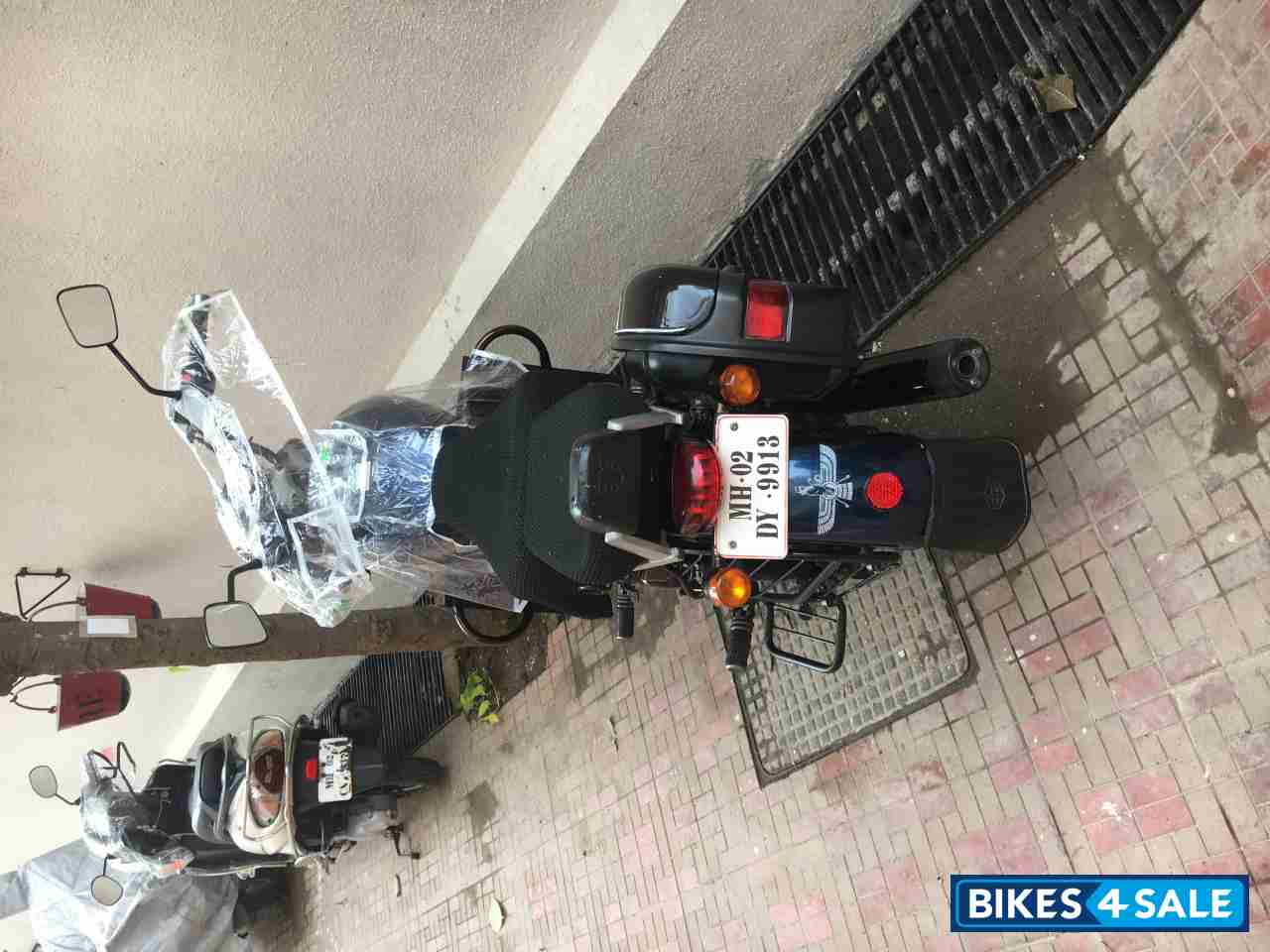 Marine Royal Enfield Thunderbird 350