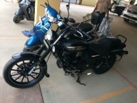 Blue Bajaj Avenger Street 150