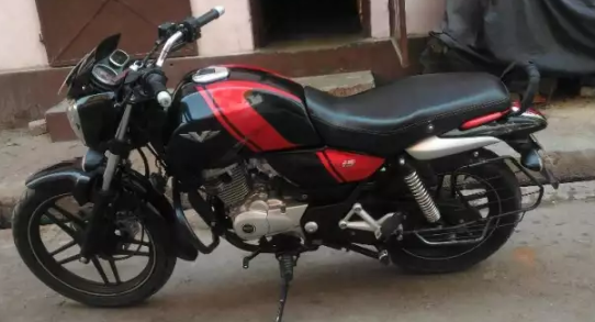 Bajaj V15 2017 Model