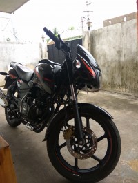 Laser Black. Bajaj Pulsar 150 DTSi
