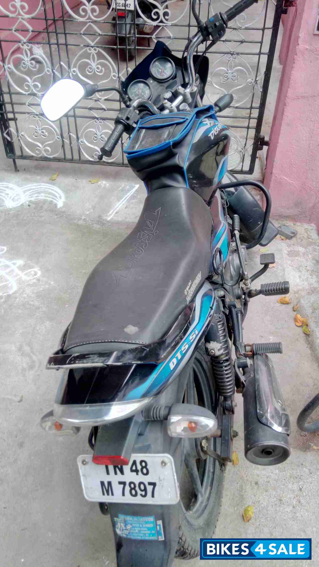 Blue Bajaj Discover 100 DTS-Si