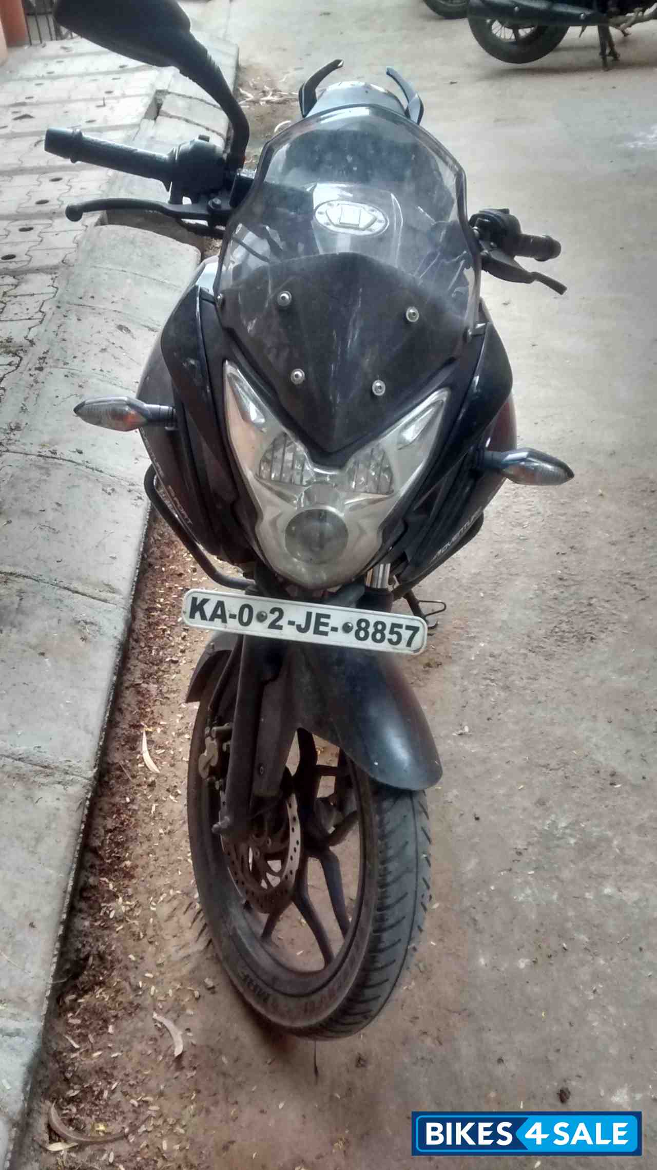 Black Bajaj Pulsar AS 150 Black Bajaj Pulsar AS 150