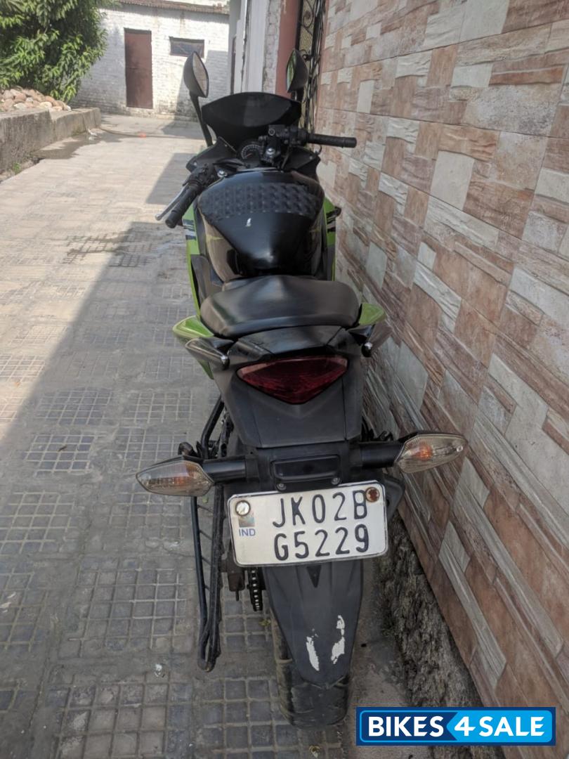 Candy Palm Green Honda CBR 150R