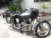 Silver Black Royal Enfield Bullet Machismo 350 Old
