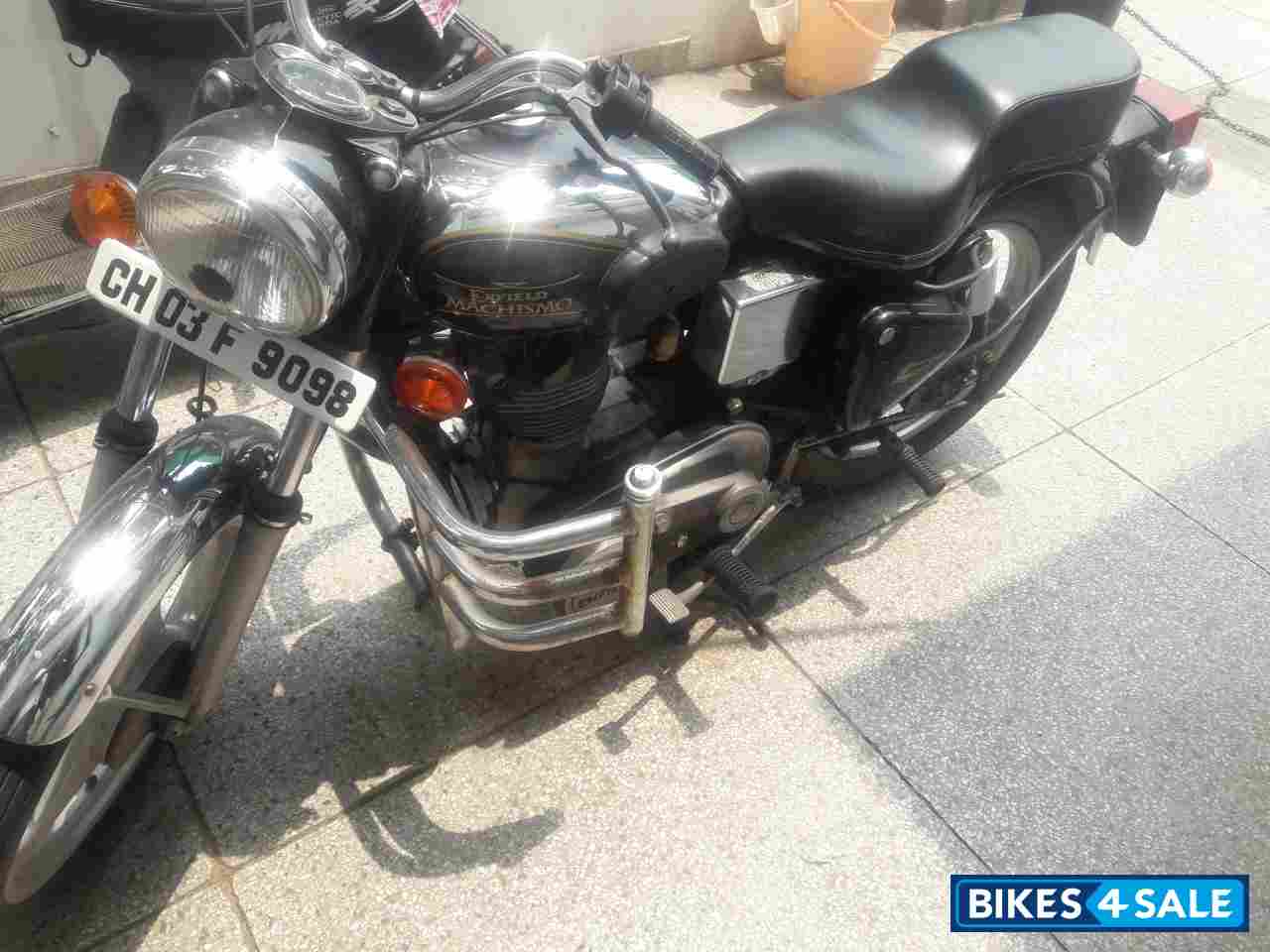 Silver Black Royal Enfield Bullet Machismo 350 Old