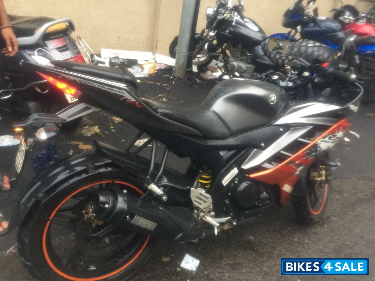 Metal Grey Yamaha YZF R15 V2