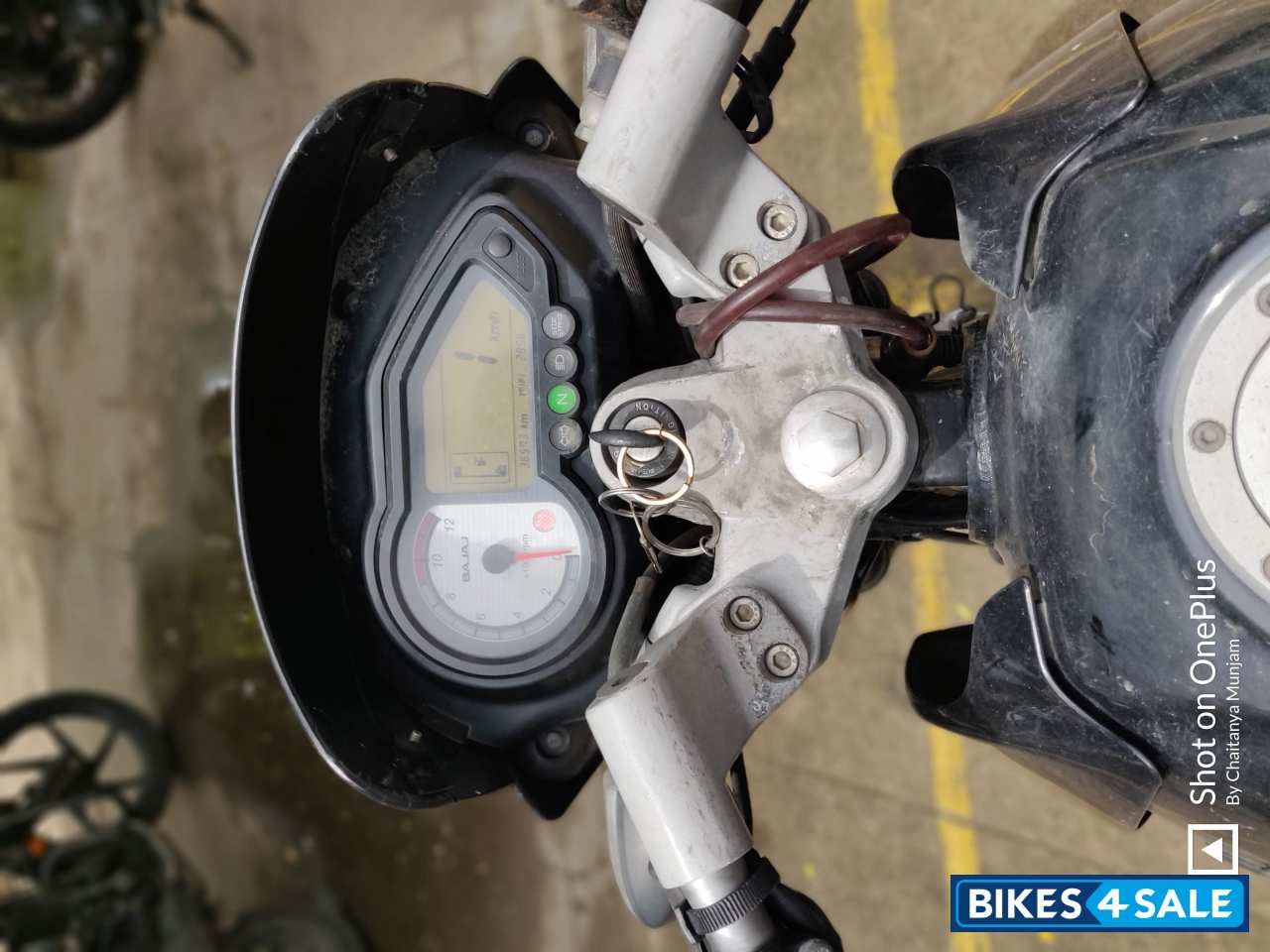 Black Bajaj Pulsar 180 DTSi