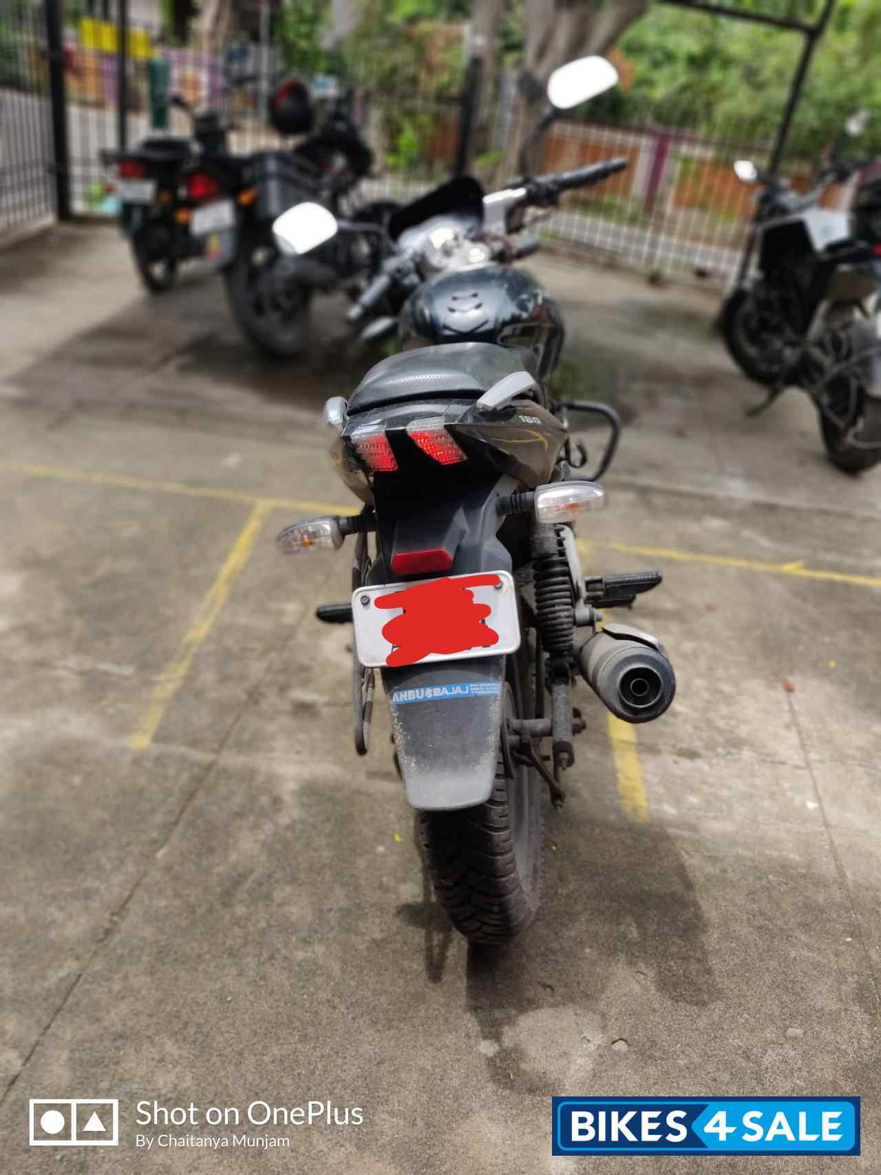 Black Bajaj Pulsar 180 DTSi