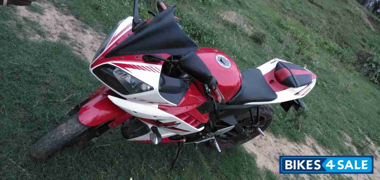 Yamaha YZF R15 V2