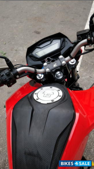 Red Honda CB Hornet 160R ABS
