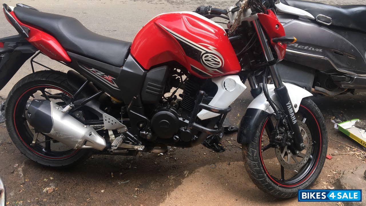 Yamaha FZ-S
