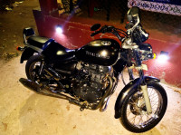 Lightning Royal Enfield Thunderbird 500