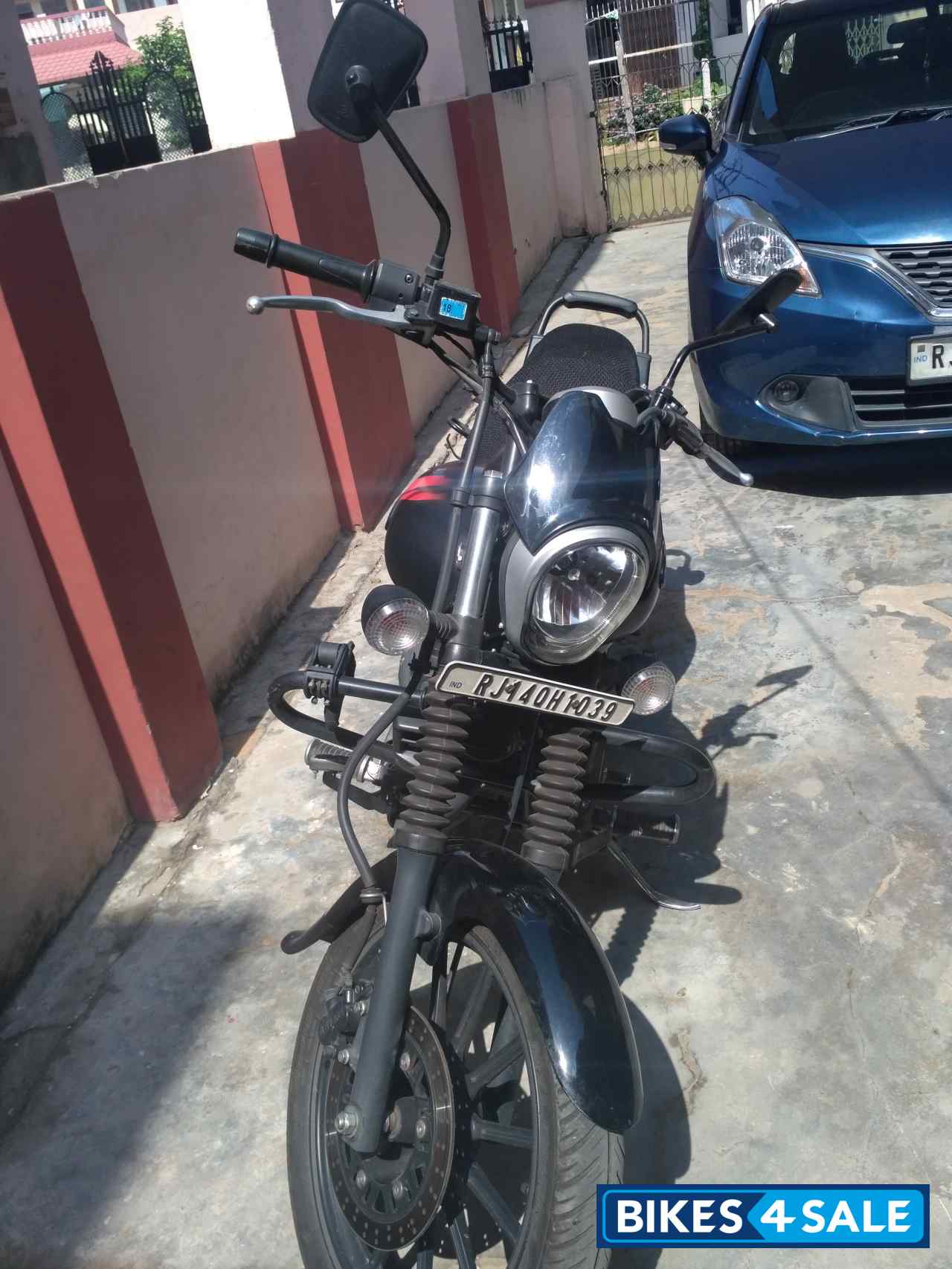 Bajaj Avenger Street 220