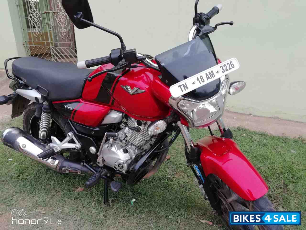 Red Bajaj V15