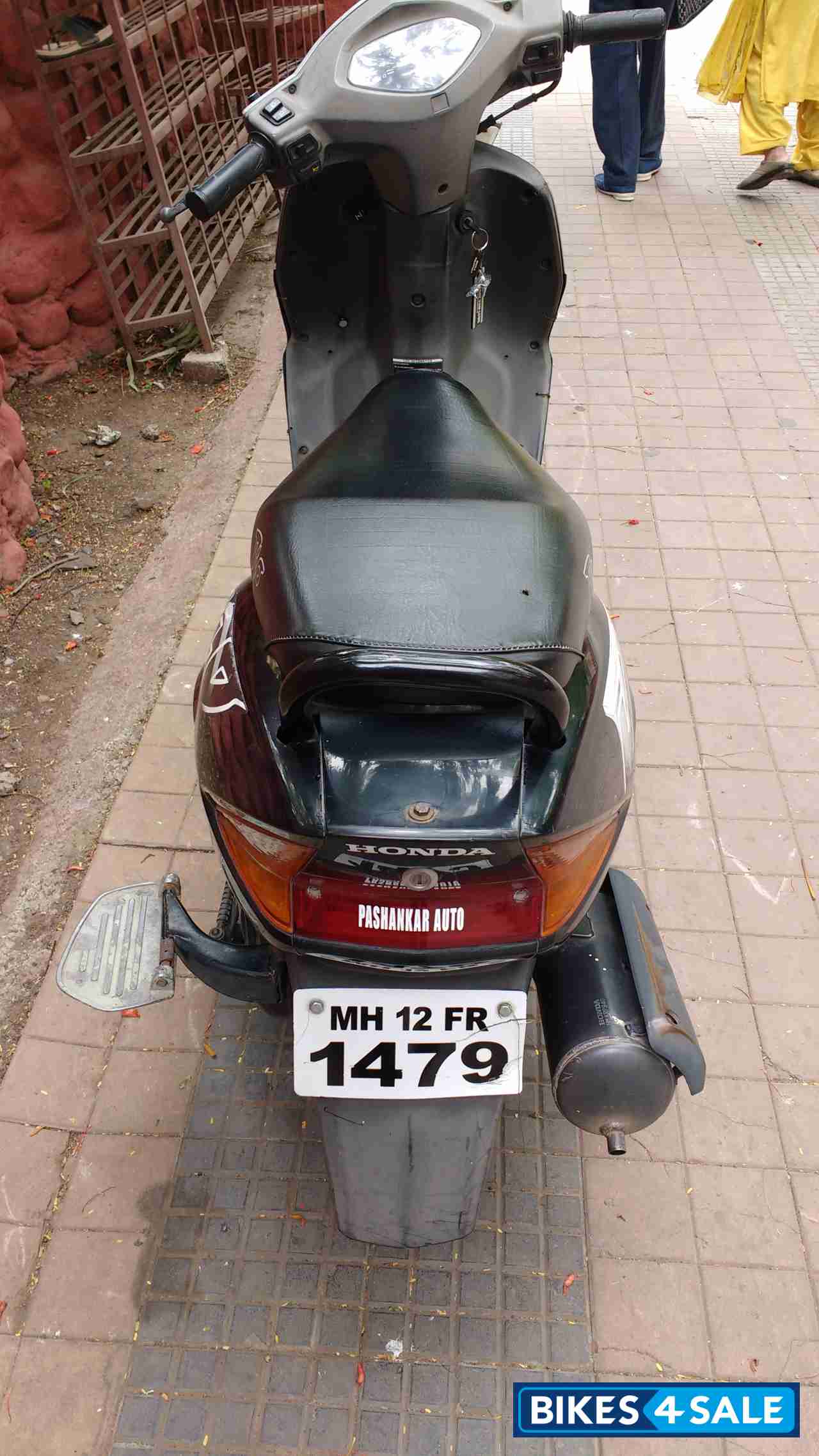 Black And Silver Honda Dio