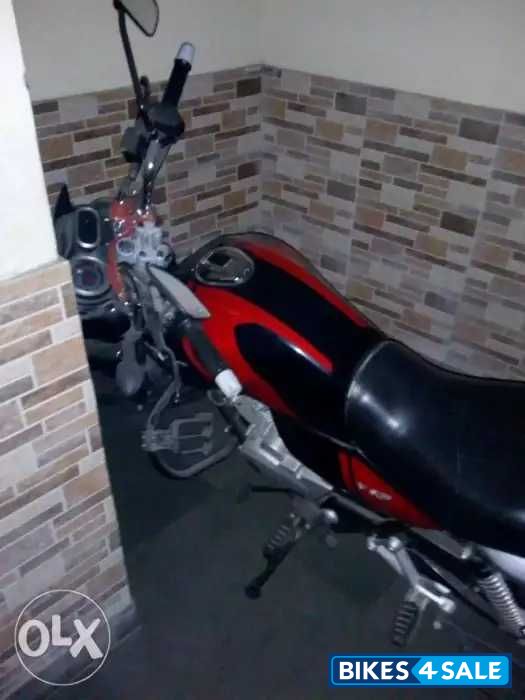 Red Balck Bajaj V15