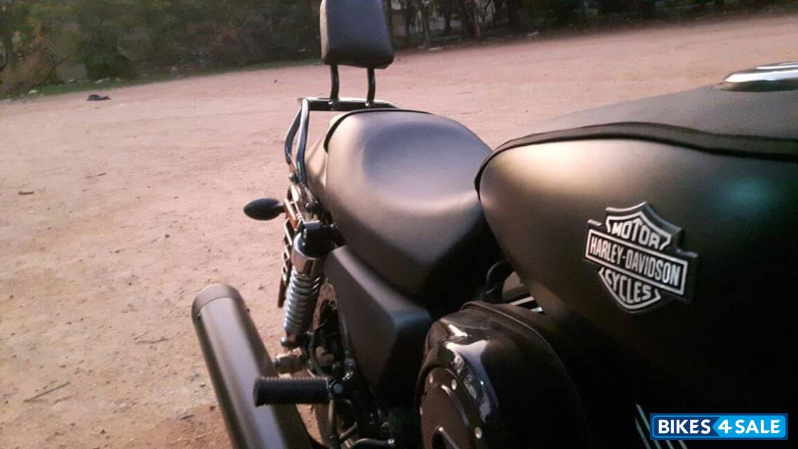 Mac Black Harley Davidson Street 750