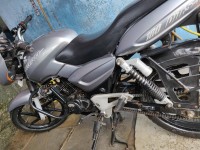 Silver Bajaj Pulsar 180 DTSi