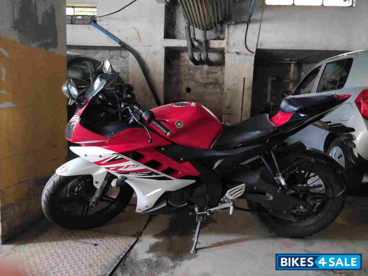 Red Yamaha YZF R15 V2