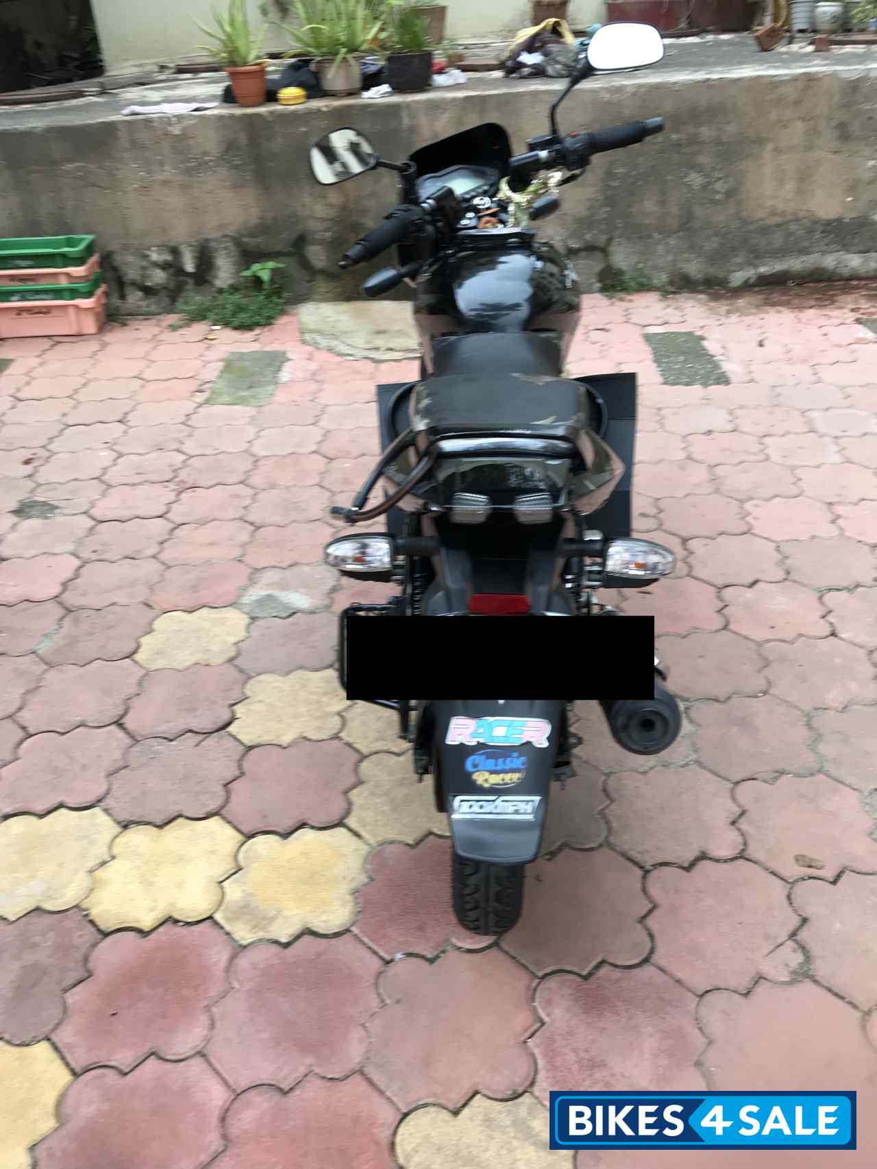 Black Bajaj Pulsar 150 DTSi Black Bajaj Pulsar 150 DTSi