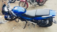 Blue Bajaj Pulsar 180 DTSi