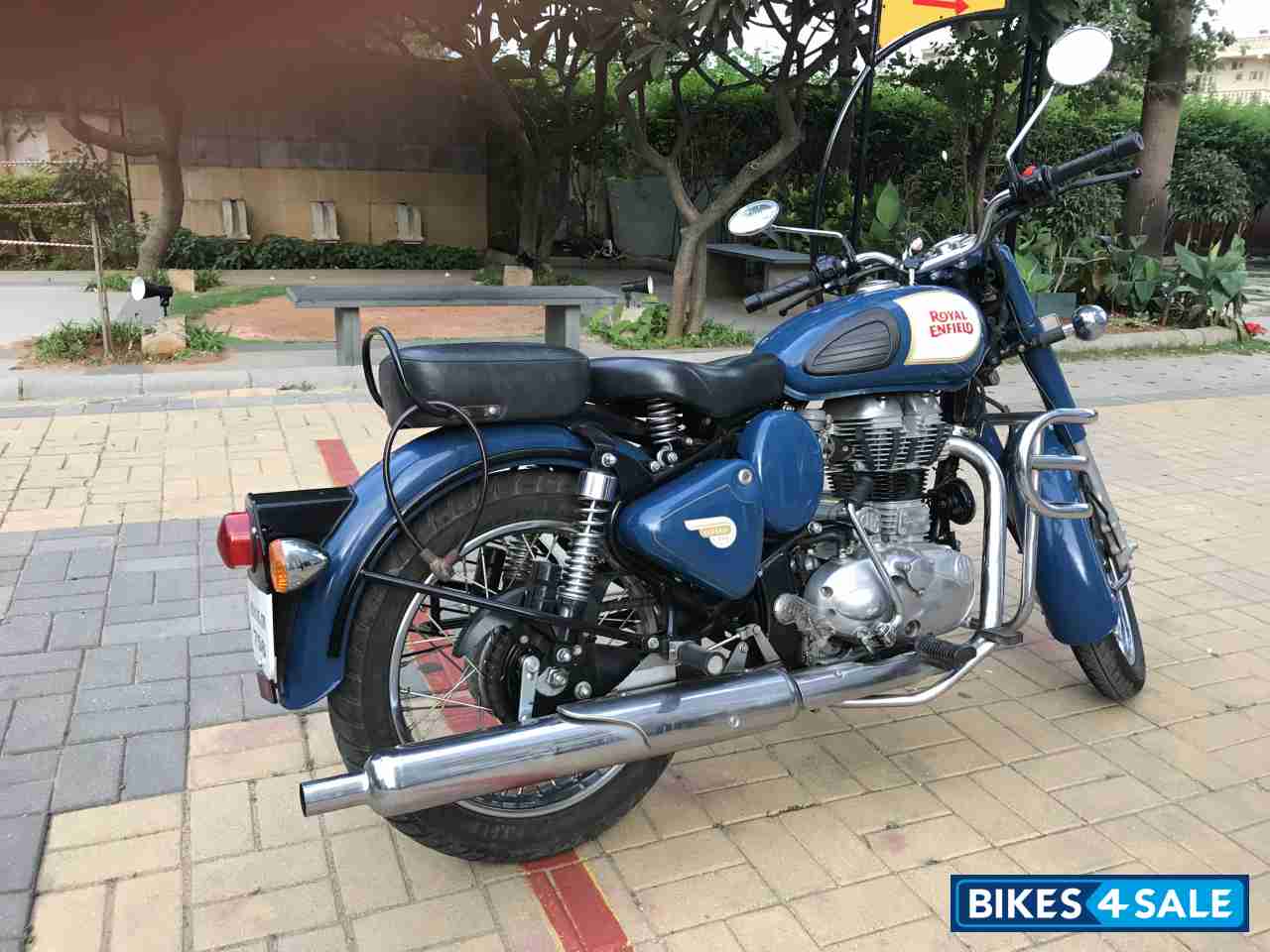 Royal Enfield Classic 350 Royal Enfield Classic 350