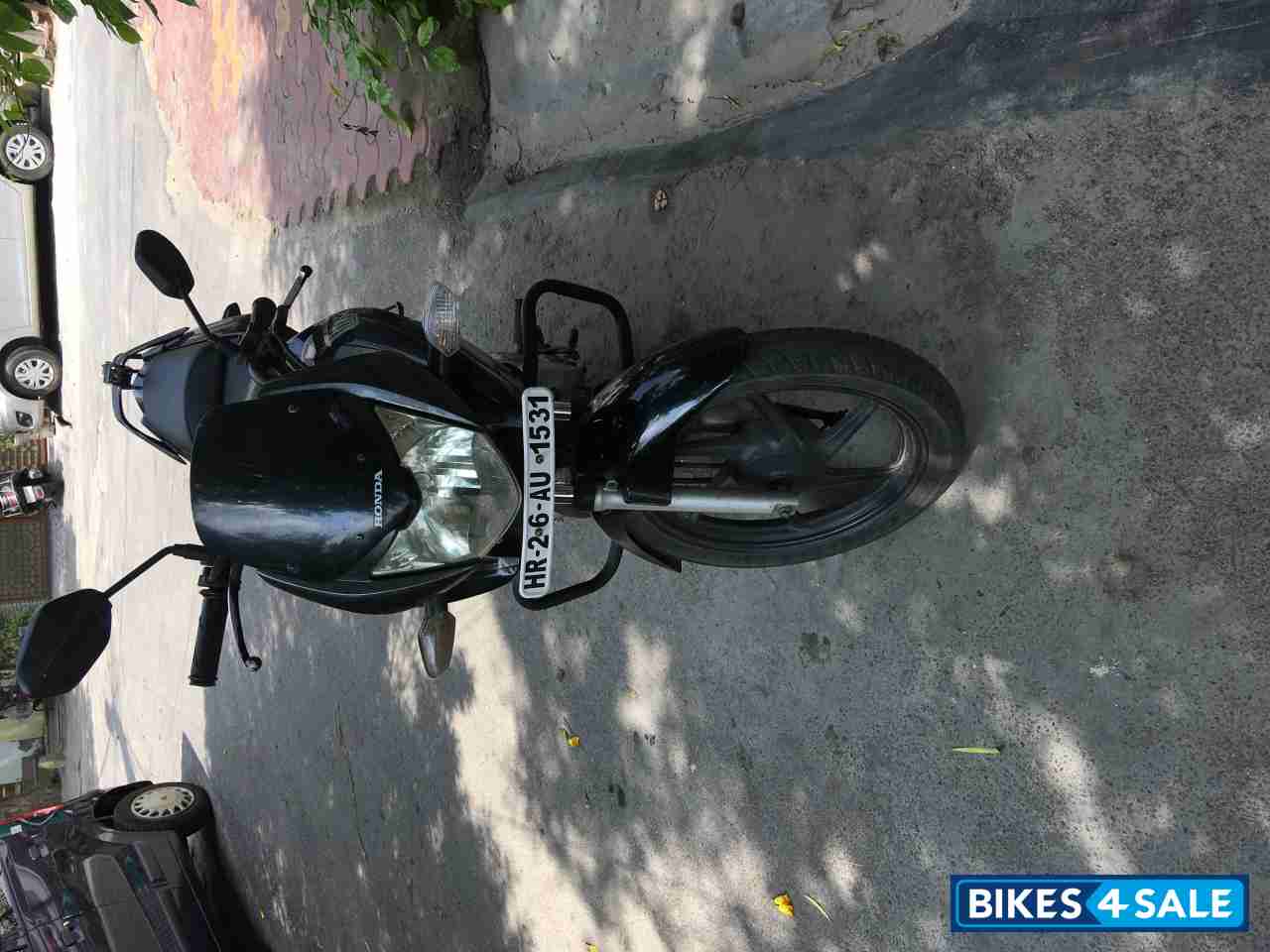 Black Honda CBF Stunner