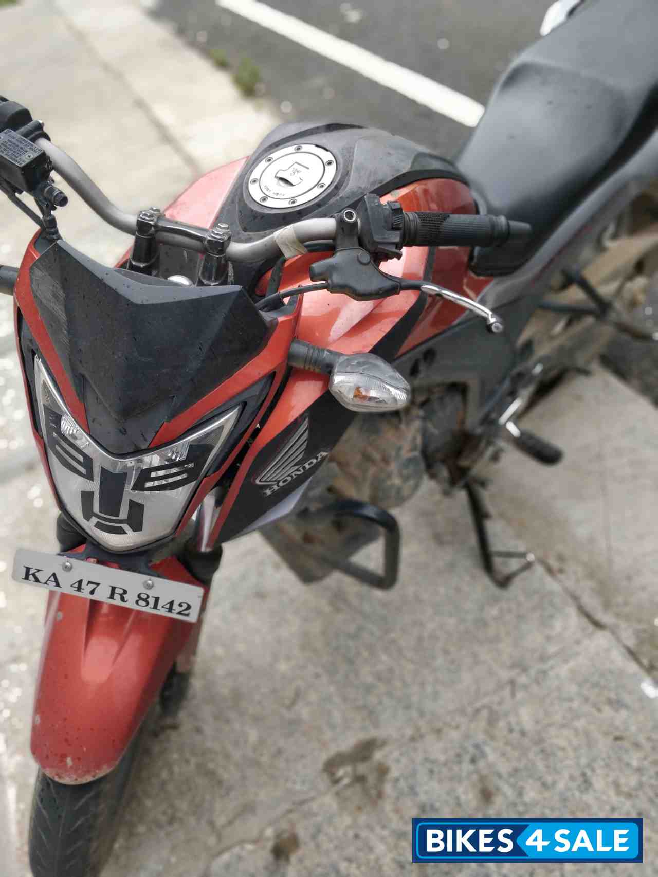 Honda CB Hornet 160R