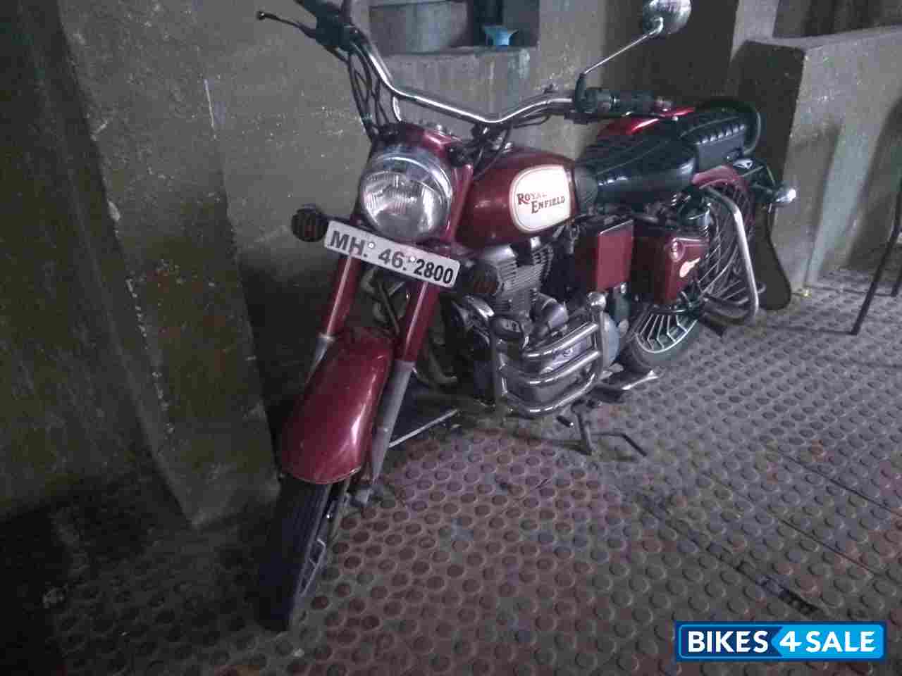 Maroon Royal Enfield Classic 350