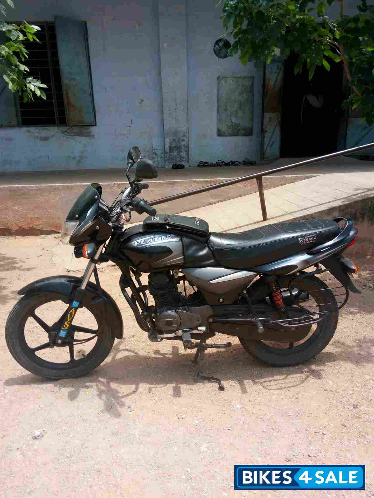 Bajaj Platina 100