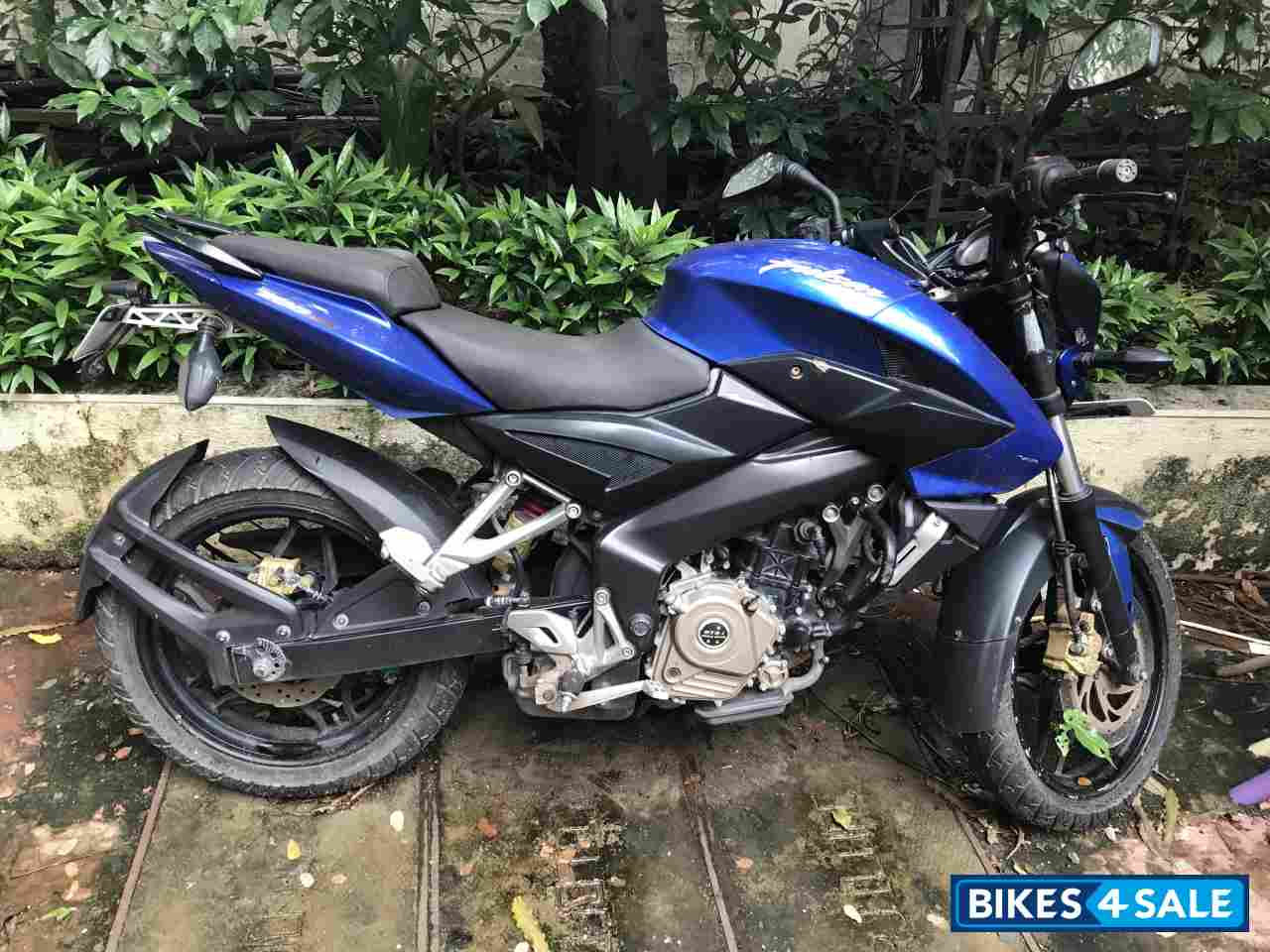 Bajaj Pulsar 200 NS
