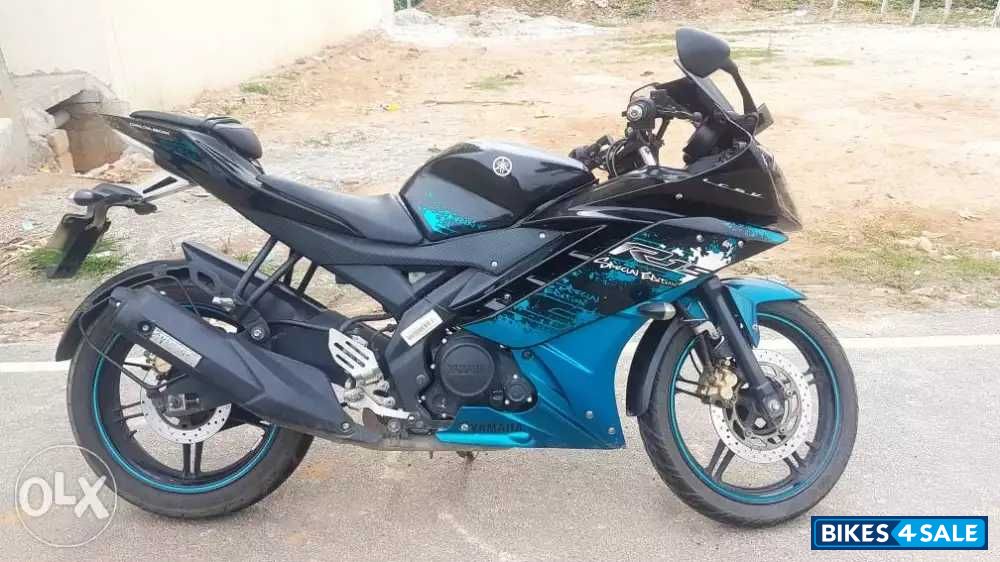 Cyan Yamaha YZF R15 V2