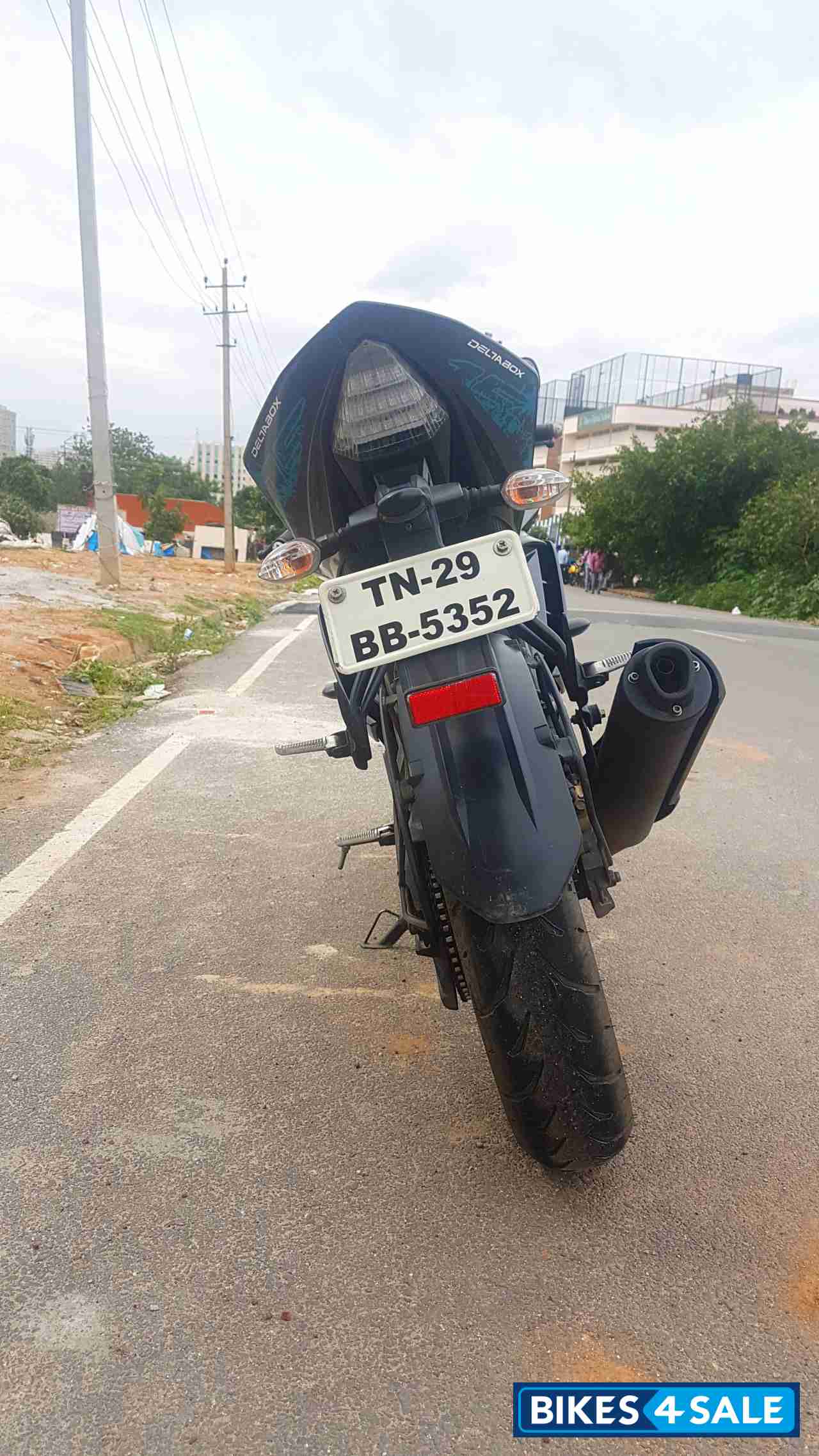 Cyan Yamaha YZF R15 V2